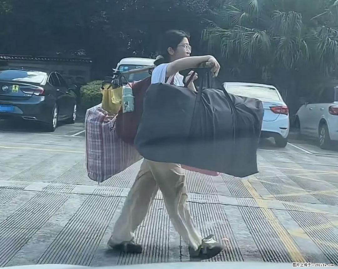 全网追的“扁担女孩”,找了一份暑假工,时薪12元 - 甘南生活资讯 - 甘南28生活网 gn.28life.com